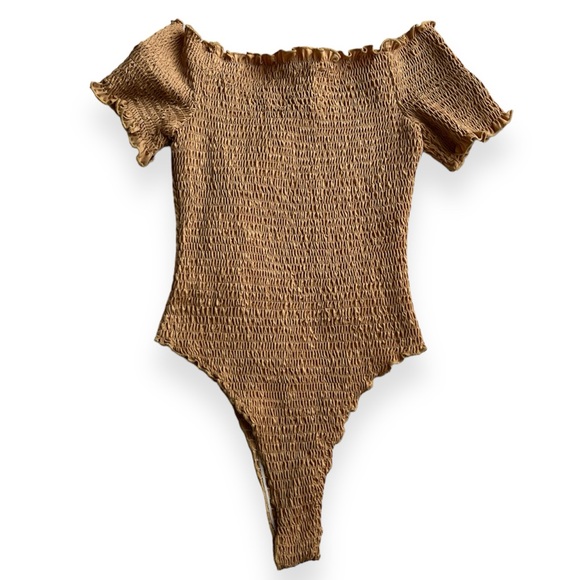 BUNDLE DEAL: Three Muted Tone Casual Bodysuits V-neck & Off The Shoulder - Small - Picture 8 of 15